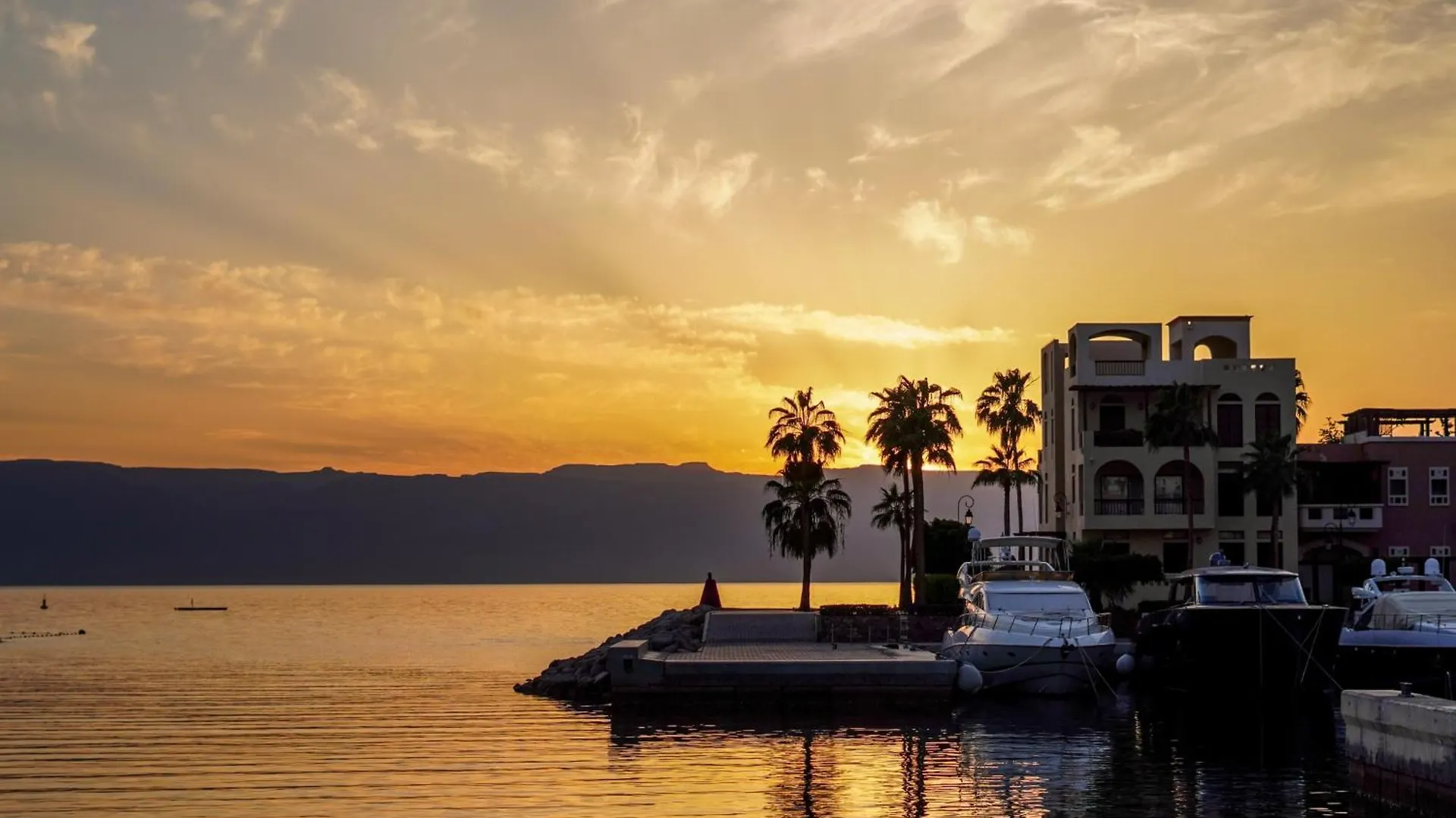 Shoreline Apartment - Tala Bay Aqaba